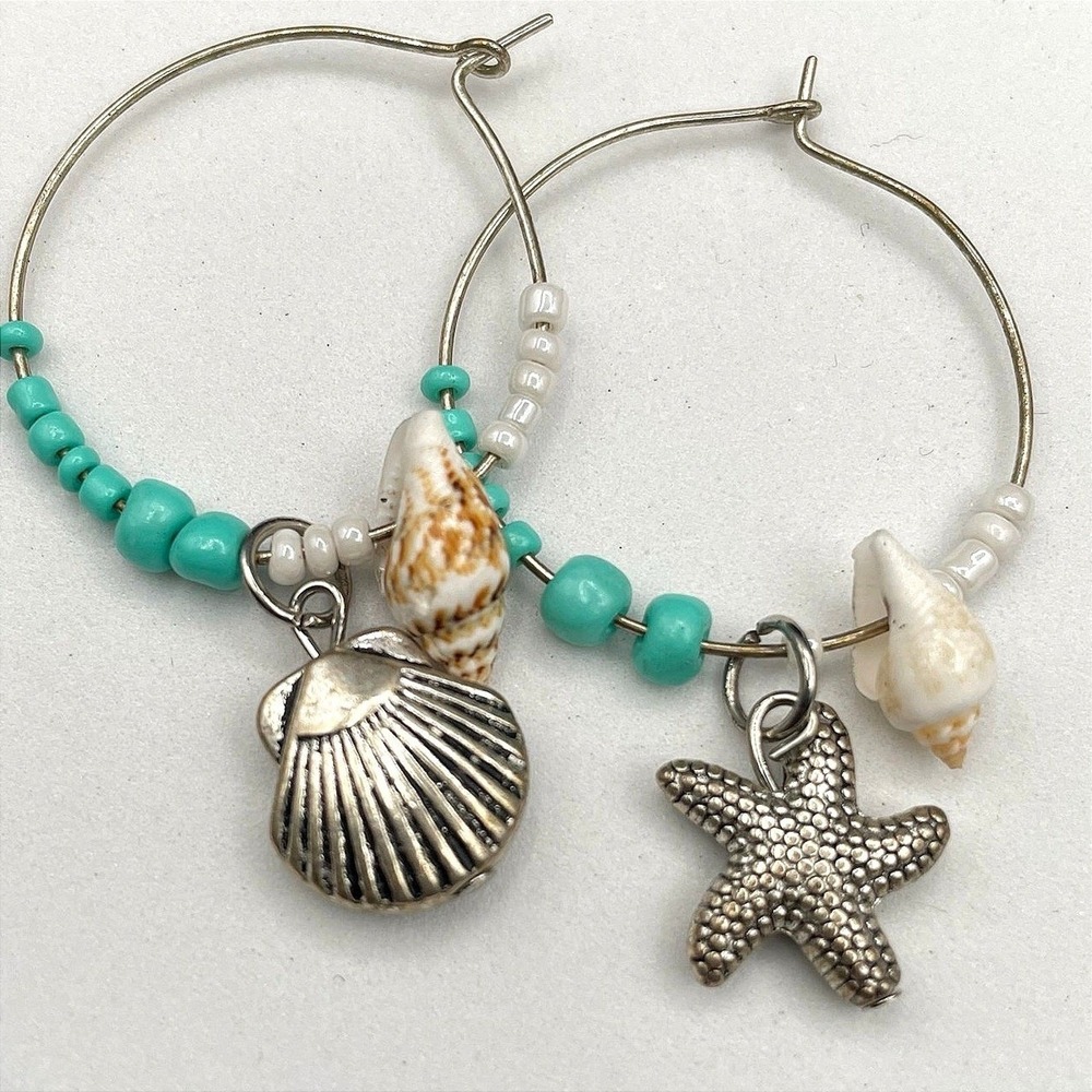 Vintage Turquoise White Beads Silver-Toned Seashell Starfish Charm Hoop Earrings
